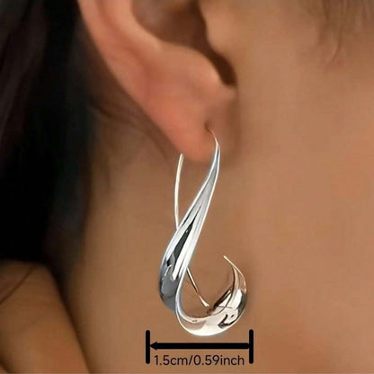 1 Pair Silver-Tone Retro Hook Earrings – Unique Irregular Design & Hypoallergenic, Bohemian-Chic Travel Souvenirs & Thoughtful Gifts for Women (Valentine’s Day, Holidays)