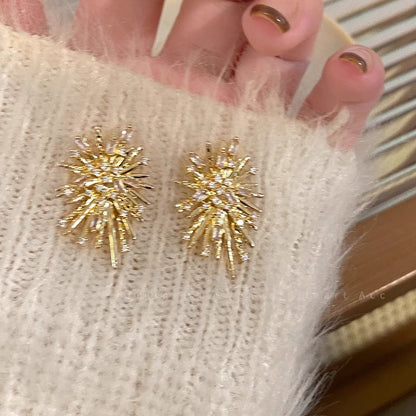 1 Pair Premium Luxury CZ Fireworks Stud Earrings – Sparkling Starry Night Inspired Design, Exquisite Craftsmanship & Timeless Classic Appeal, Versatile Jewelry Perfect for Daily Wear & Special Occasions