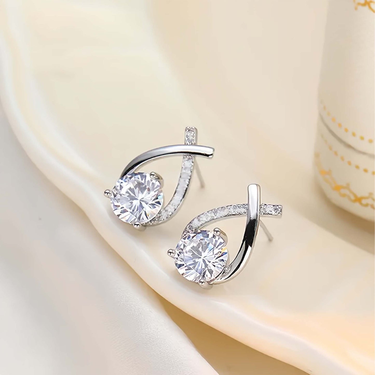 1 Pair Fashionable & Elegant Earrings – Sparkling Cubic Zirconia Inlaid, Cute & Stylish Design Perfect for Daily Wear, Travel & Celebrations, Ideal Party & Valentine's Day Gifts