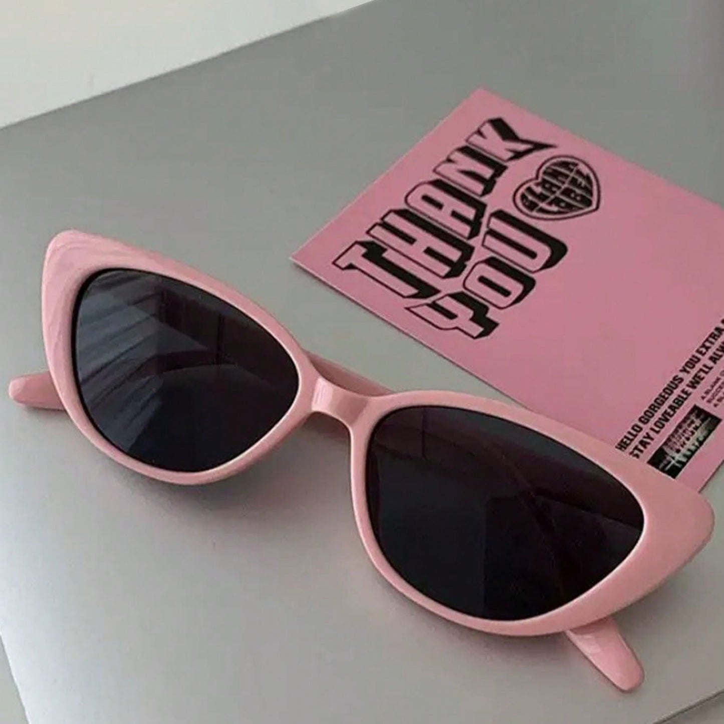 1 Pair UV Protection Luxury Elegant Women’s Sunglasses – Narrow Cat Eye Pink Plastic Frame with Bold Black Lenses, Retro Versatile Face-Slimming Sun Protection Accessory for Daily & Special Occasions