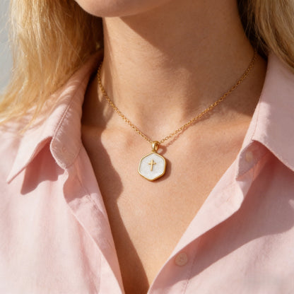 Stylish Hypoallergenic Christian Cross Necklace – Bohemian Design & Irregular Enamel Decoration, Ideal for Everyday Wear