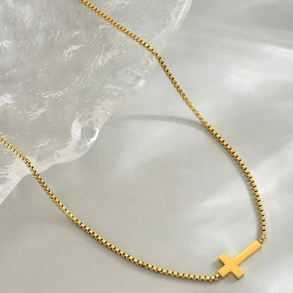 1 Piece Elegant Cross Pendant Necklace – Sleek Graceful Lines, Refined Everyday Jewelry Perfect for Women’s Light Romantic Dates & Daily Commutes, Practical Stylish Gift for Girls