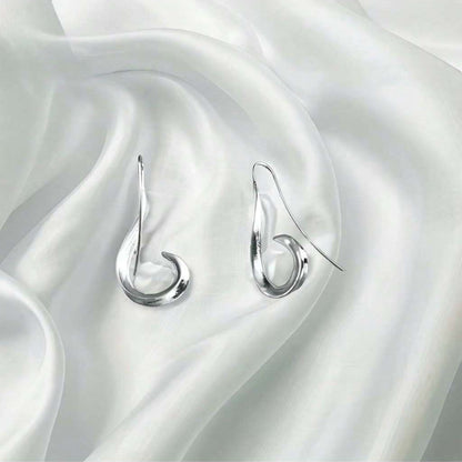 1 Pair Silver-Tone Retro Hook Earrings – Unique Irregular Design & Hypoallergenic, Bohemian-Chic Travel Souvenirs & Thoughtful Gifts for Women (Valentine’s Day, Holidays)