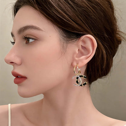 1 Pair Luxury Black Double C Earrings – Exquisite Braided Woven Craftsmanship, Timeless Elegant & Chic Vibe, Versatile Fashion Jewelry Perfect for Daily Wear & Special Occasions