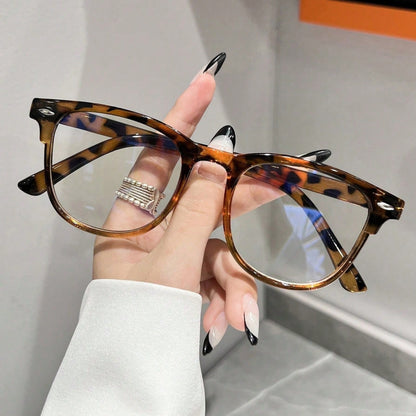 1 Pair Versatile Retro 90s Leopard Print Unisex Artistic Flat Lens Glasses – Timeless Nineties Vibe, Ideal for Daily Commuting, Reading, Gaming, TV Sessions & Stylish Women’s Fashion Accessory