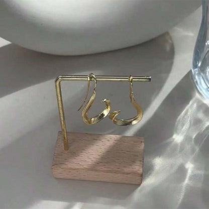 1 Pair Gold-Tone Retro Hook Earrings – Unique Irregular Design & Hypoallergenic, Bohemian-Chic Travel Souvenirs & Thoughtful Gifts for Women (Valentine’s Day, Holidays)