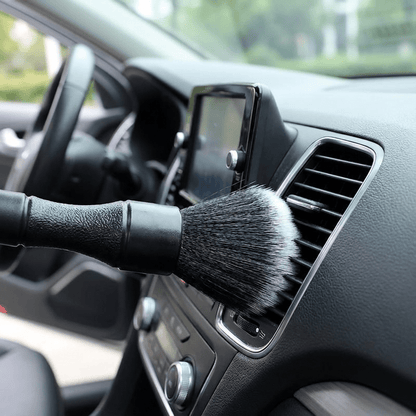 1 PC Black Soft Bristle Dust Brush – Battery-Free Plastic Tool for Car Interiors, Dashboards & Computer Keyboard Cleaning