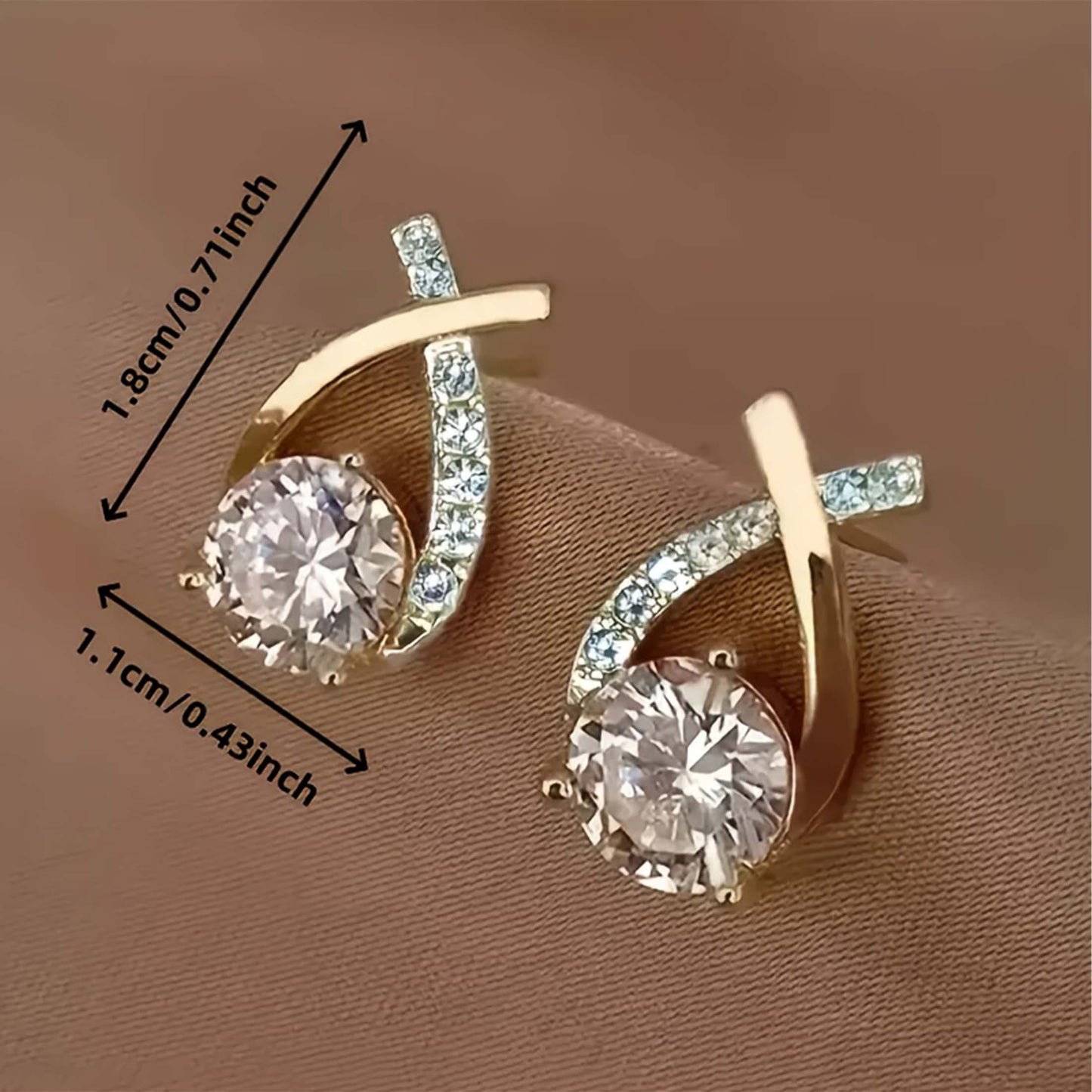 1 Pair of Fashionable & Elegant Gold Stud Earrings – Adorned with Sparkling Cubic Zirconia, Cute Stylish Design Perfect for Daily Wear, Travel & Celebration Events