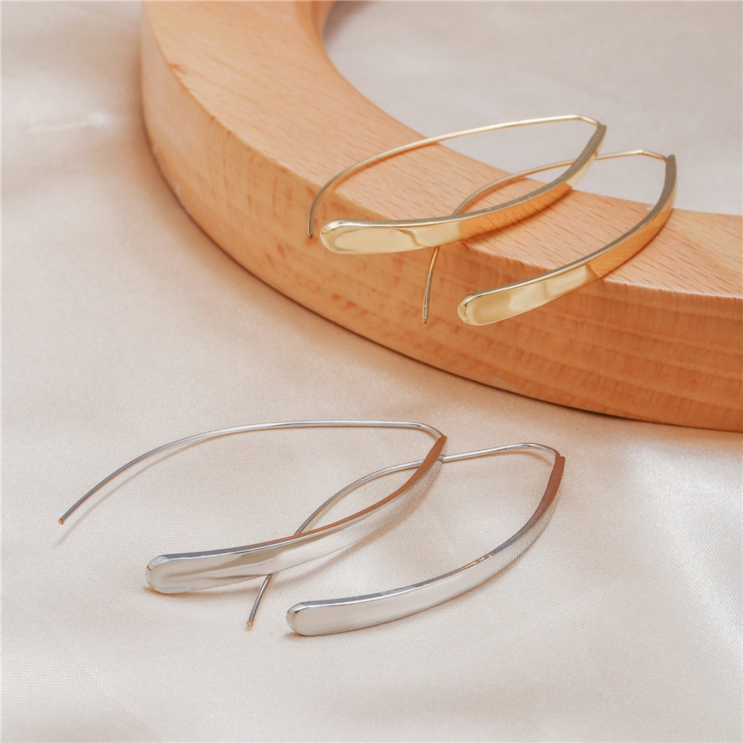 1 Pair Understated Luxury Boho Ear Cuffs – Geometric Silhouette Versatile Jewelry, Perfect for Tropical Island Getaways, Beach Photo Shoots & Sunset Outings, Women’s Stylish Statement Accessory